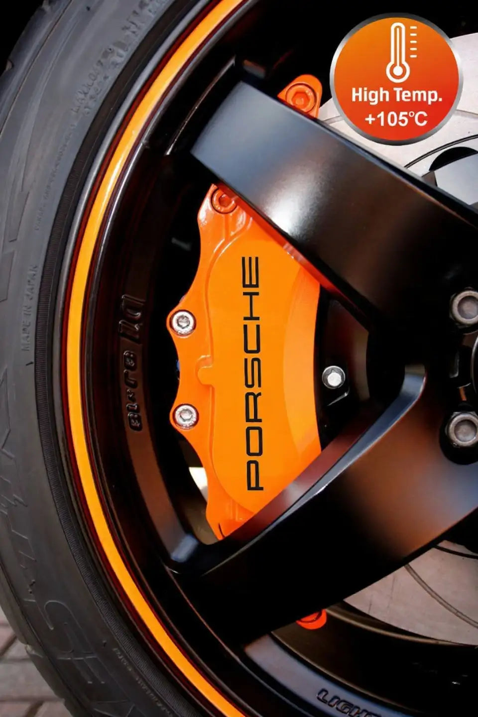 Porsche logo stabdžių suportų lipdukai, raudoni, 6 vnt., pritvirtinti ant suportų