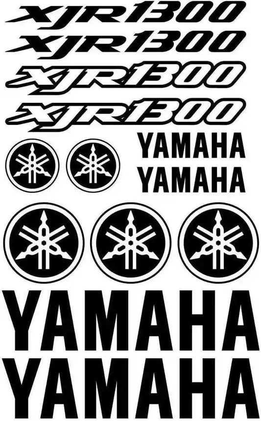 Yamaha XJR1300 lipdukai ir logotipai juodame fone