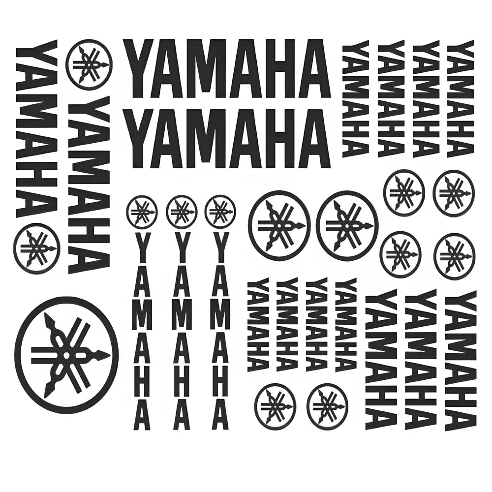 Pasikartojantys Yamaha logotipai ir tekstas baltame fone